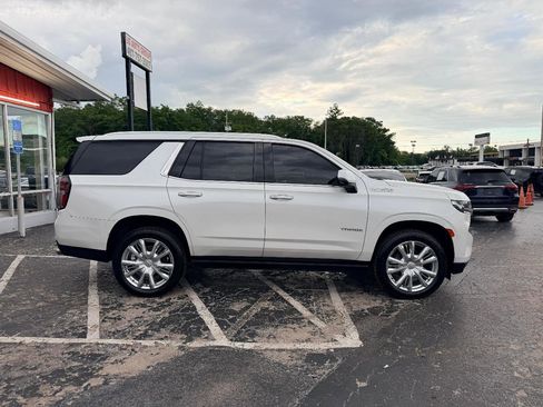 Used 2021 Chevrolet Tahoe High Country w/ Premium Package RWD image 8