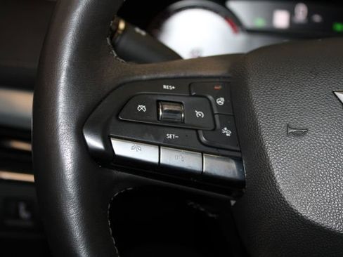 Certified 2022 Cadillac XT4 Premium Luxury w/ Cold Weather Package image 21