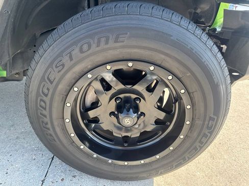 Used 2019 Jeep Wrangler Sport AWD/4WD image 18