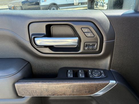 Used 2022 GMC Sierra 2500 Denali w/ Denali Ultimate Package image 20