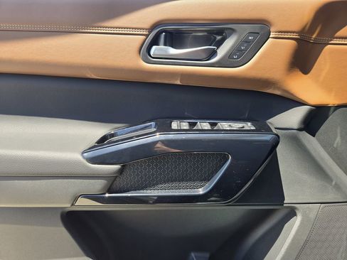 New 2026 Nissan Pathfinder Platinum AWD/4WD image 19