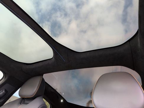 Used 2022 Lucid Air Grand Touring image 28