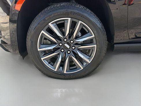 Used 2022 Cadillac Escalade Sport Platinum w/ Heavy-Duty Trailer Package AWD/4WD image 44