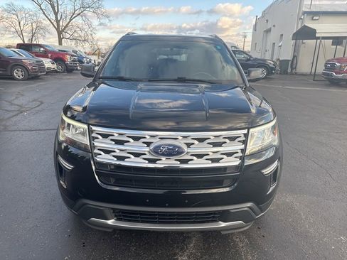 Used 2018 Ford Explorer XLT image 15