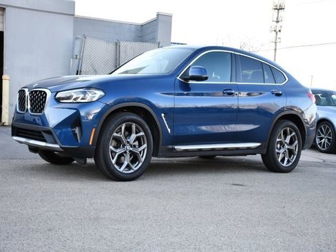 Used 2024 BMW X4 xDrive30i image 3