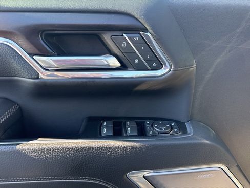 Used 2024 GMC Sierra 2500 Denali w/ Technology Package image 17