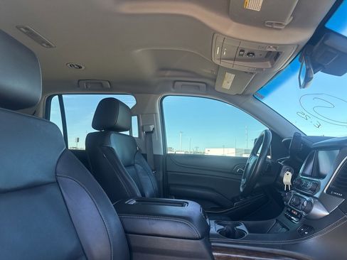 Used 2018 Chevrolet Tahoe LT image 17