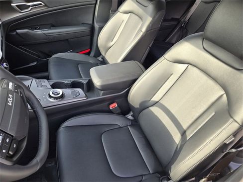 New 2026 Kia Sportage EX image 22