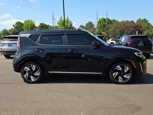 Used 2023 Kia Soul GT-Line w/ GT-Line Technology Package FWD image 6