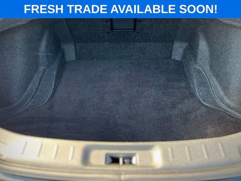 Used 2011 Nissan GT-R Premium image 22