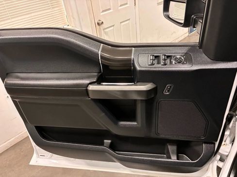 Used 2019 Ford F150 XLT w/ Equipment Group 302A Luxury image 27