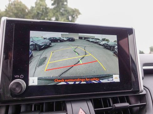 Used 2025 Toyota RAV4 XLE image 18