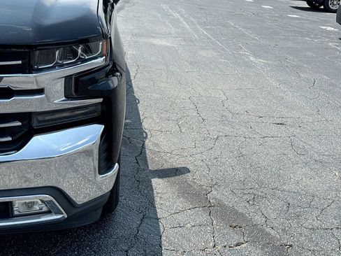 Used 2021 Chevrolet Silverado 1500 LTZ w/ LTZ Premium Package AWD/4WD image 10