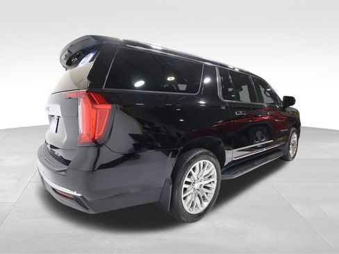Certified 2023 GMC Yukon XL SLT image 4