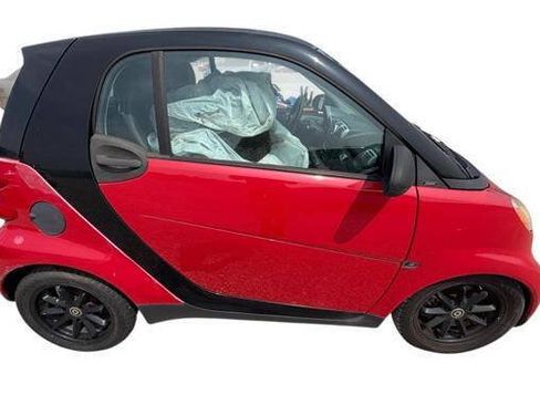 Used 2009 smart fortwo pure RWD image 7
