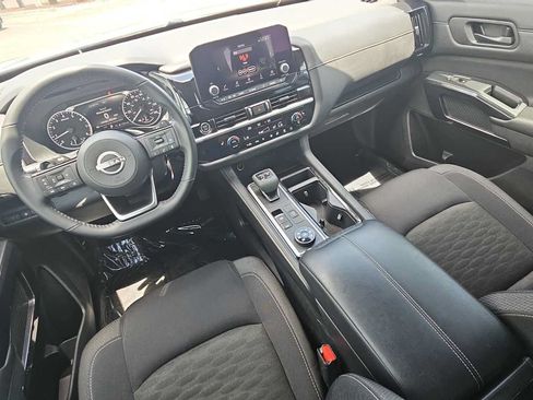 Used 2023 Nissan Pathfinder SV AWD/4WD image 23