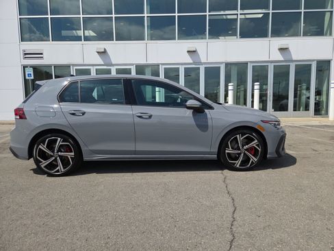 New 2026 Volkswagen GTI SE FWD image 2