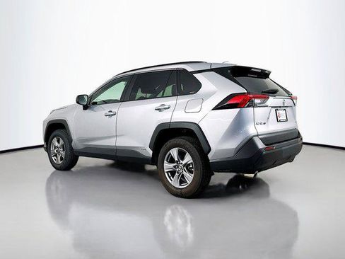 Certified 2025 Toyota RAV4 LE AWD/4WD image 5
