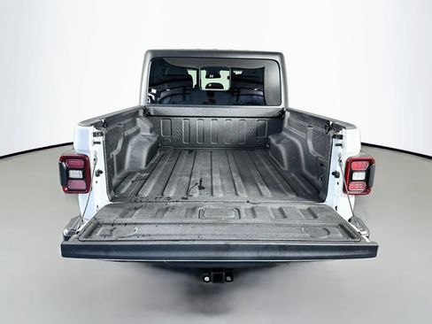 Used 2024 Jeep Gladiator Sport AWD/4WD image 28