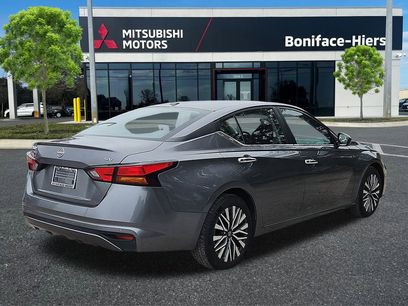 Used 2024 Nissan Altima 2.5 SV