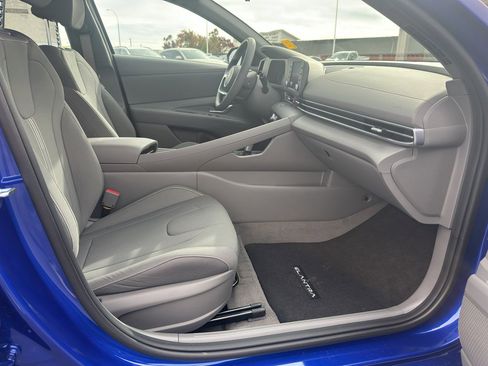 New 2026 Hyundai Elantra Blue image 18