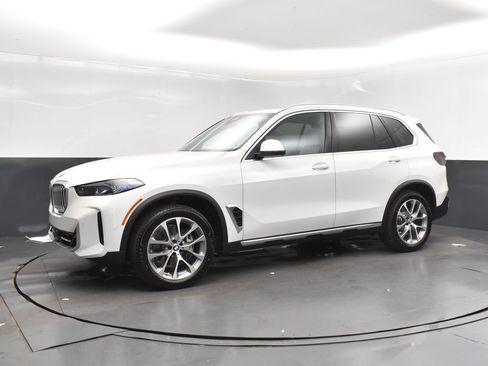 Used 2026 BMW X5 sDrive40i w/ Parking Assistance Package RWD image 3