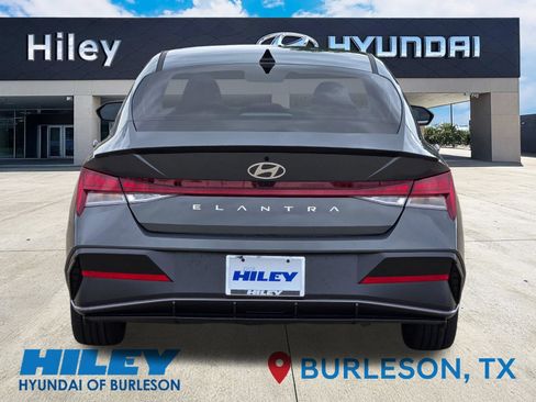 New 2026 Hyundai Elantra SEL Sport Premium FWD image 5