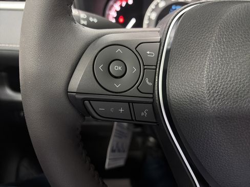 New 2025 Toyota RAV4 XLE image 19