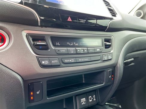 Used 2023 Honda Ridgeline RTL-E image 16