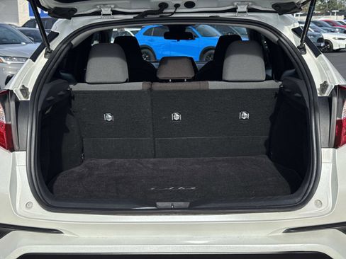 Used 2020 Toyota C-HR LE image 26