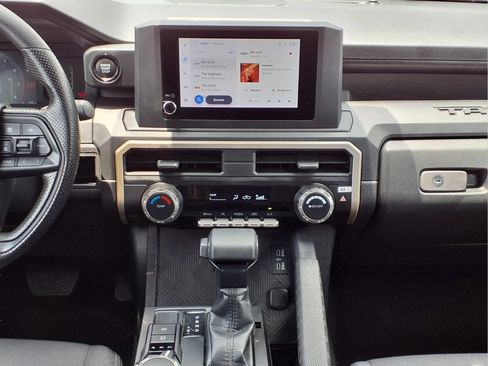 Used 2024 Toyota Tacoma SR w/ SR Upgrade Package AWD/4WD image 14