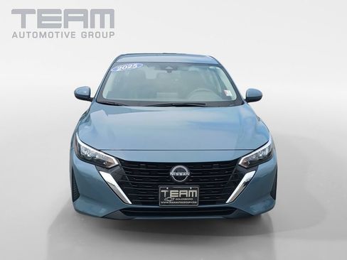 Used 2025 Nissan Sentra SV FWD image 2