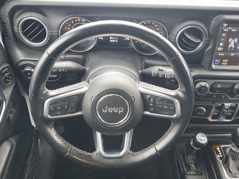 Used 2021 Jeep Wrangler Unlimited Sahara w/ Uconnect 4C Nav & Sound Group image 11