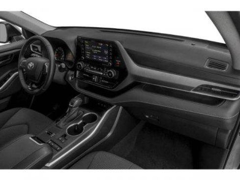Certified 2021 Toyota Highlander LE image 15