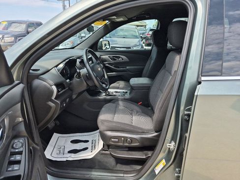 Used 2023 Chevrolet Traverse LT w/ LPO, Floor Liner Package AWD/4WD image 17