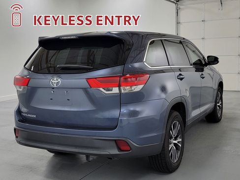 Used 2019 Toyota Highlander LE FWD image 8
