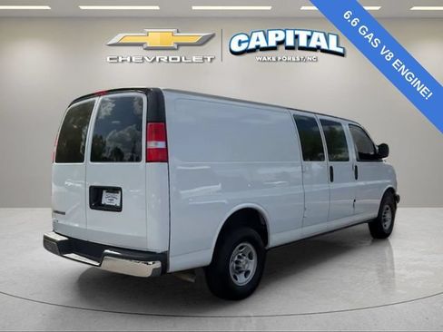 Used 2022 Chevrolet Express 2500 Extended w/ Driver Convenience Package RWD image 5