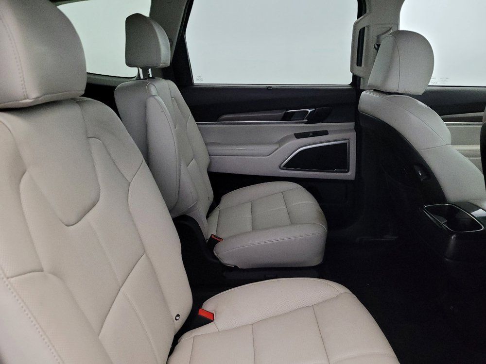 Used 2022 Kia Telluride EX w/ EX Premium Package AWD/4WD image 19