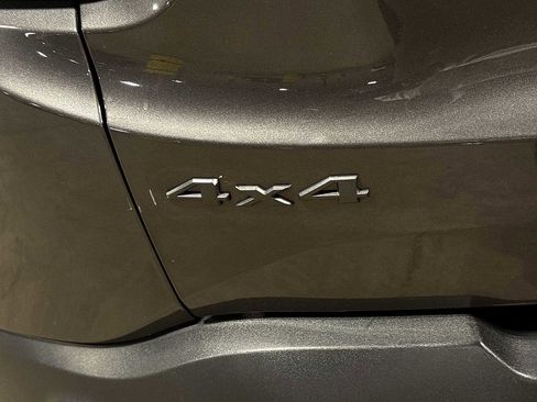 Used 2021 Jeep Renegade Latitude image 26