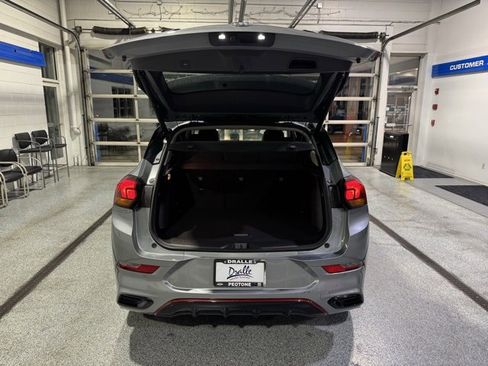 Used 2023 Buick Encore GX Select w/ Sport Touring Package image 10