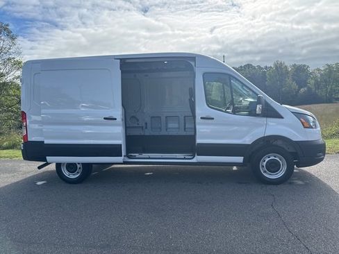 New 2025 Ford Transit 250 148 Medium Roof image 46