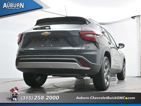 New 2026 Chevrolet Trax LT w/ LT Convenience Package image 20