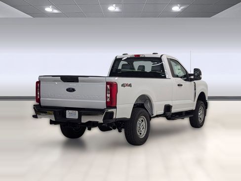 New 2026 Ford F250 XL w/ XL Chrome Package image 7