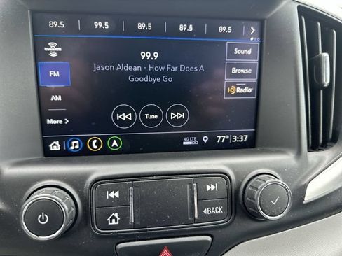 Used 2021 GMC Terrain SLT w/ Infotainment Package II AWD/4WD image 14