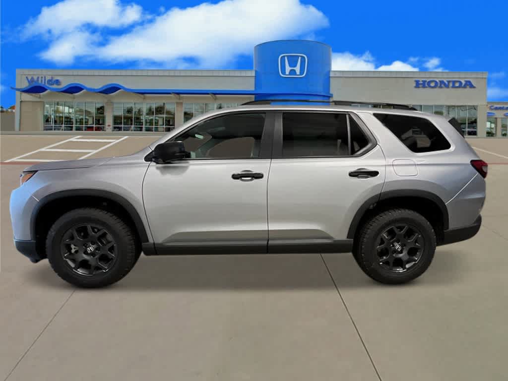 New 2026 Honda Pilot TrailSport image 2