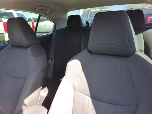 Certified 2021 Toyota Corolla LE image 8