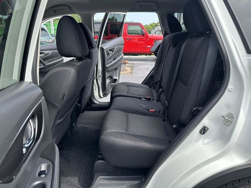 Used 2019 Nissan Rogue S w/ Special Edition Package AWD/4WD image 28