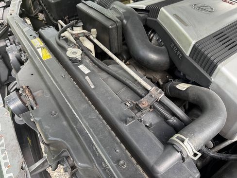Used 2002 Lexus LX 470 4WD image 65