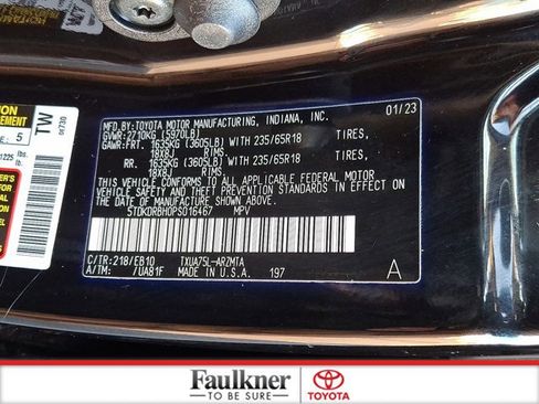 Certified 2023 Toyota Highlander L image 26