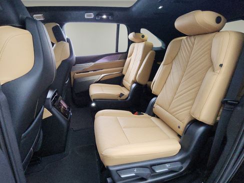 New 2025 Cadillac Escalade IQ Sport 2 w/ LPO, ONYX Package image 25